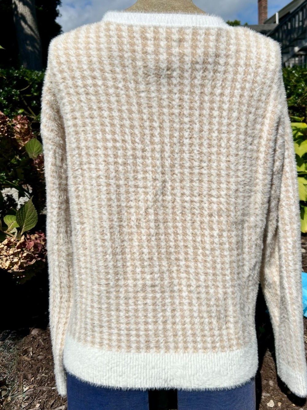 Ivory and Camel Houndstooth Sweater - Picture 3 of 3